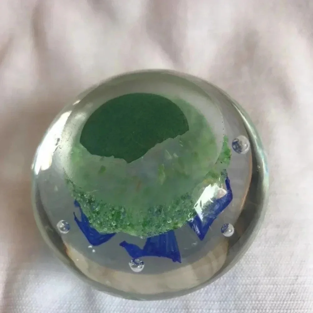 Beautiful artwork Glass Paperweight